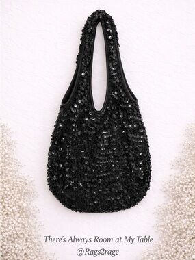 𝅺Nicole Lee collection Black sequin shoulder bag